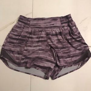 Lululemon Hotty Hot Short II Long- Purple, 4 (TAG)